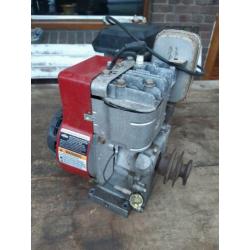 Briggs en stratton 3.5pk benzine motor b&s # frees trilplaat