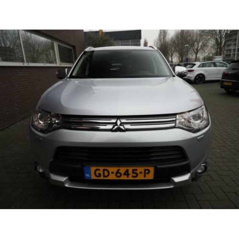 Mitsubishi Outlander 2.0 PHEV Edition X-Line Xenon Navi Clim