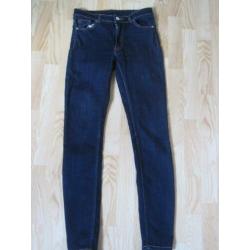 MOOIE DAMES JEANS van MONKI. Maat:27.