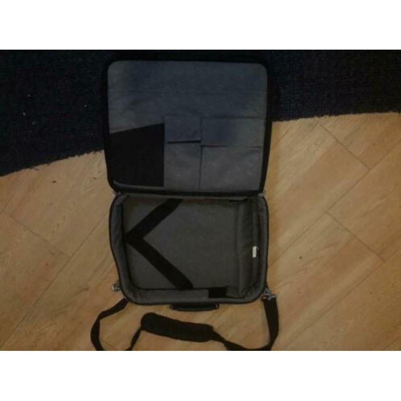 Laptoptas Targus diagonaal 44 cm, 17" notebooktas