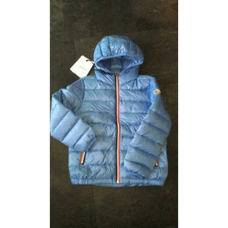 Nieuw moncler tussenjas maat 110 5Y lichtblauw