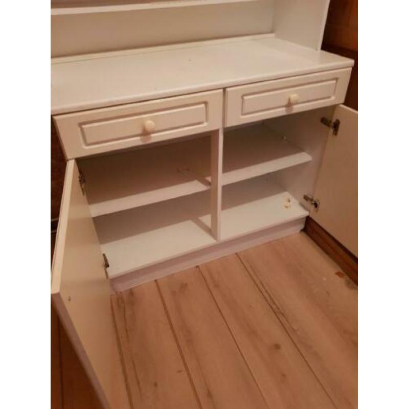 Gratis, vitrinekast