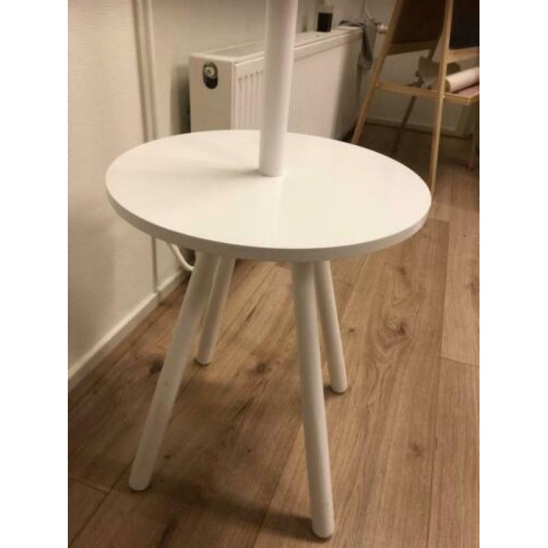 Staande houten kapstok