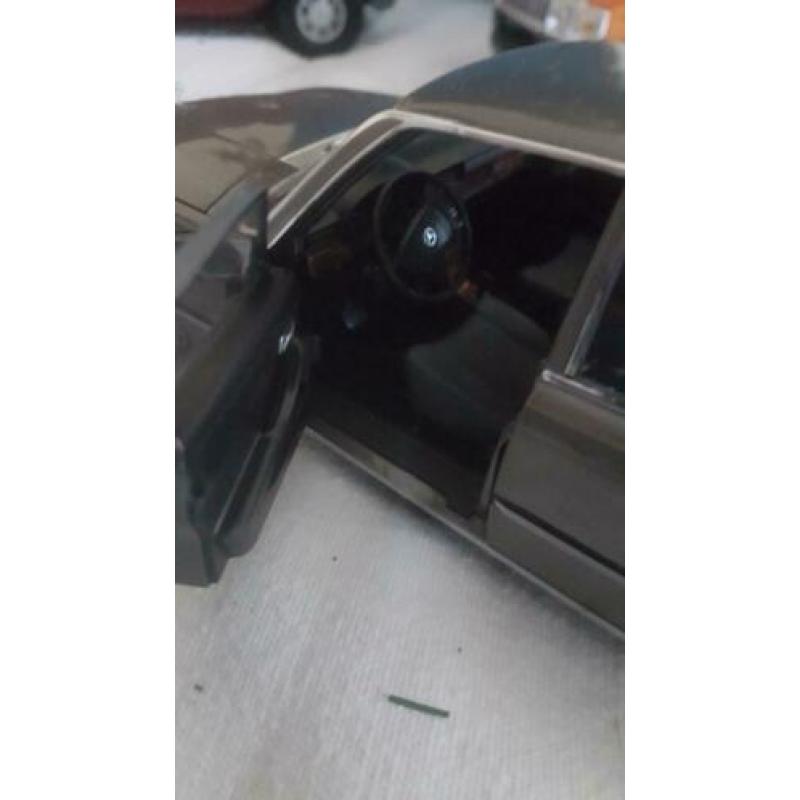 verzameling mercedes w114 w116 w126 w113 307
