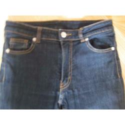 MOOIE DAMES JEANS van MONKI. Maat:27.