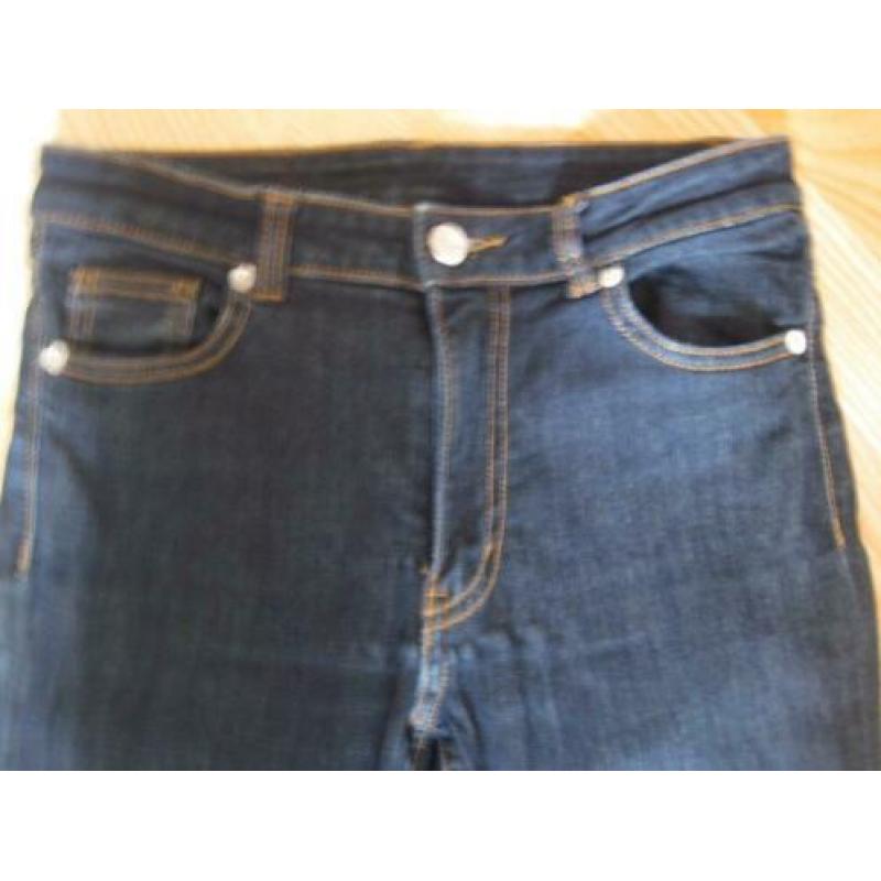 MOOIE DAMES JEANS van MONKI. Maat:27.