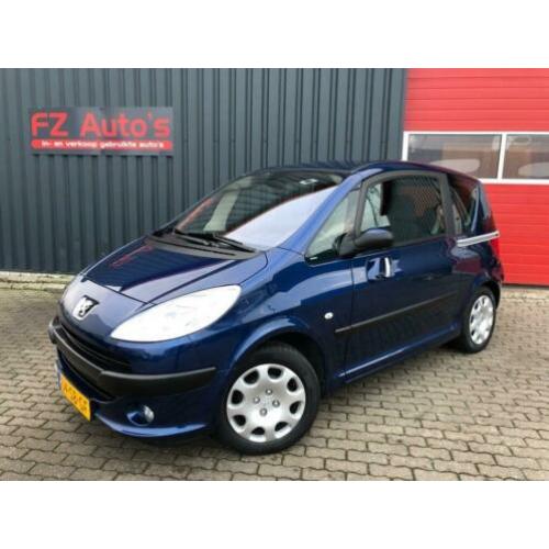 Peugeot 1007 1.4 Gentry | Metallic | Airco | Hoge instap |