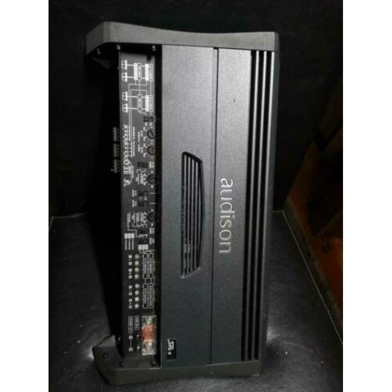 Audison SRx 4.1 360 Watt 4 kanaals versterker.