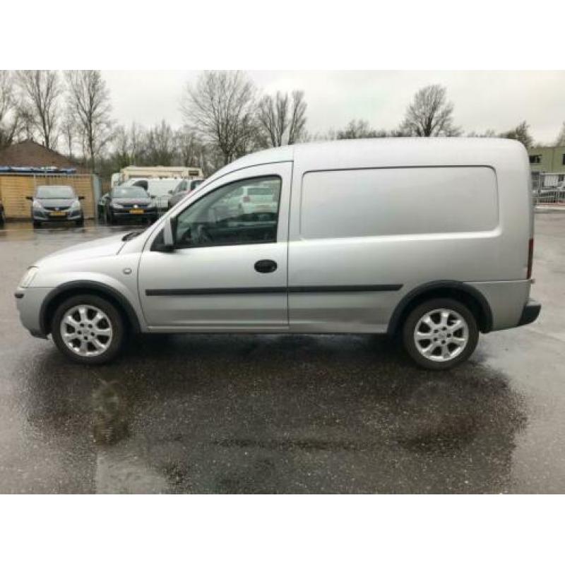 Opel Combo 1.7 CDTi 500 kg. Nieuwe APK tot 26-02-2021
