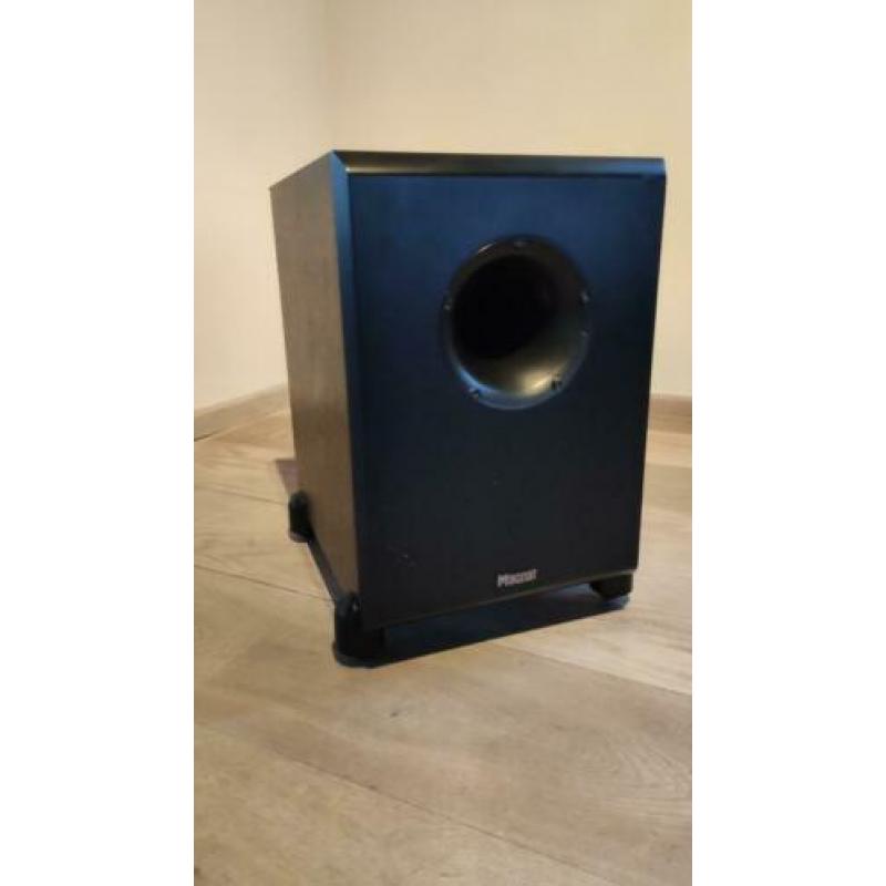 Magnat Beta 25A Actieve Subwoofer 90/180 watt Sub