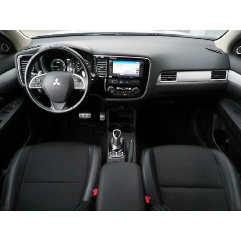Mitsubishi Outlander 2.0 PHEV Edition X-Line Xenon Navi Clim