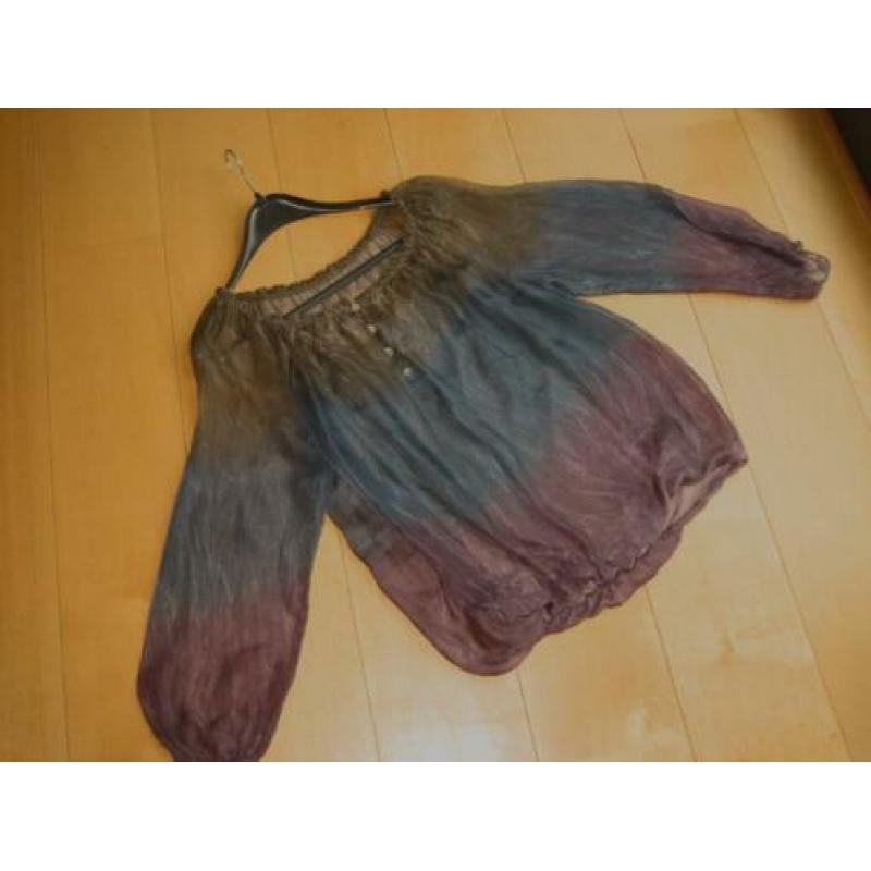 Romantische Italiaanse zijden blouse 40-42-44 SNAZZEYS