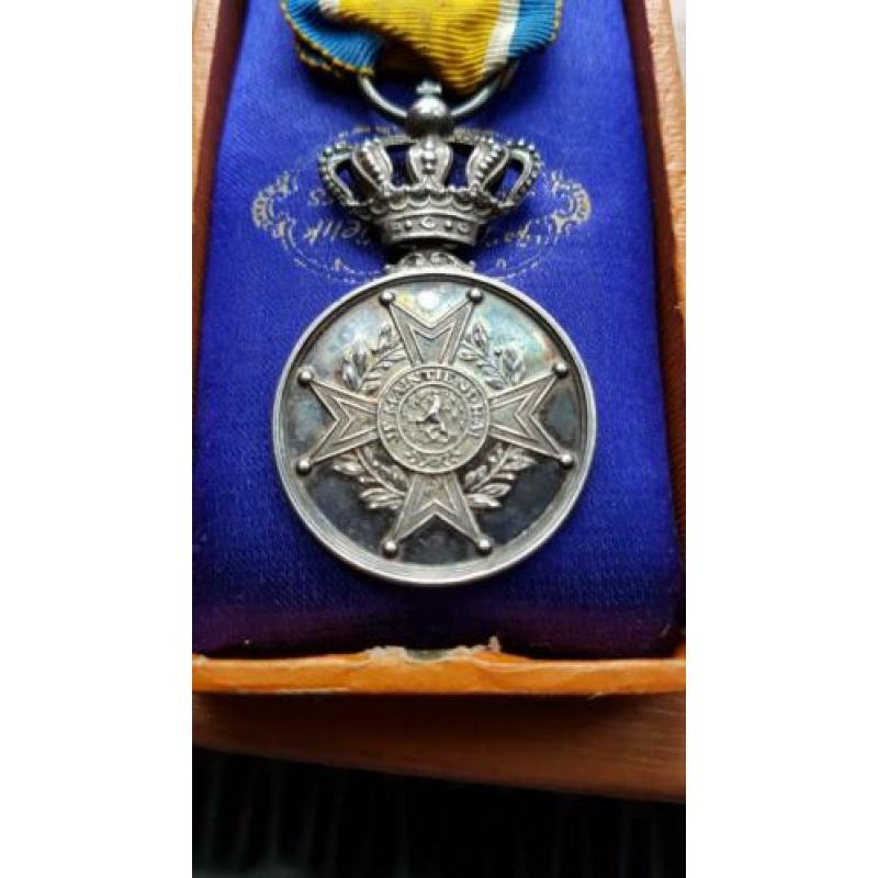 Koninklijke Onderscheiding 1880 Willem II zilver