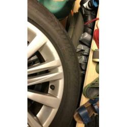 Originele velgen BMW 16 inch met bridgestone banden bieden