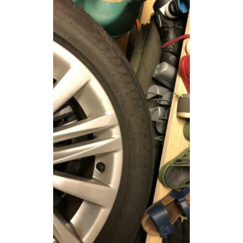 Originele velgen BMW 16 inch met bridgestone banden bieden