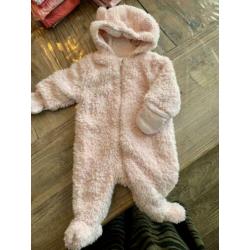 Baby kledingpakket 50/56 van alles wat.