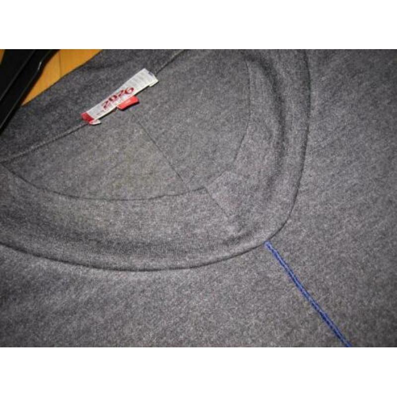 Prachtige stoere grijze longsleeve van 2026 maat 2 Snazzeys