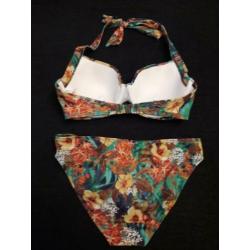 Nieuwe aparte bikini 36 B Op 2 manieren te dragen