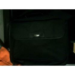 Laptoptas Targus diagonaal 44 cm, 17" notebooktas