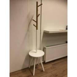 Staande houten kapstok