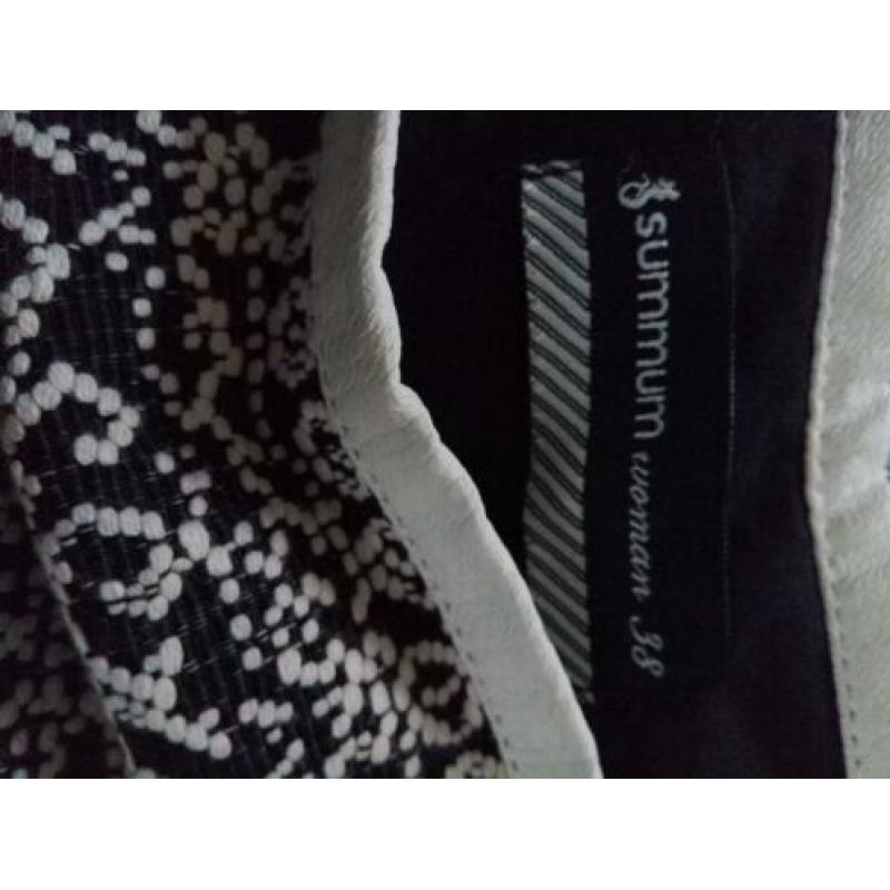 summum rokje, maat 38, zwart met creme, ritssluiting