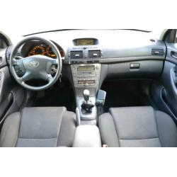 Toyota Avensis Wagon 2.0 VVTi Linea Luna BJ'06 Airco Trekhaa