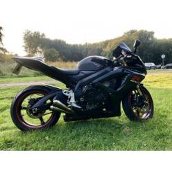Strakke GSXR 600 met veel extra’s ( k6 k7 2006 2007 gsx r )