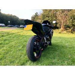 Strakke GSXR 600 met veel extra’s ( k6 k7 2006 2007 gsx r )