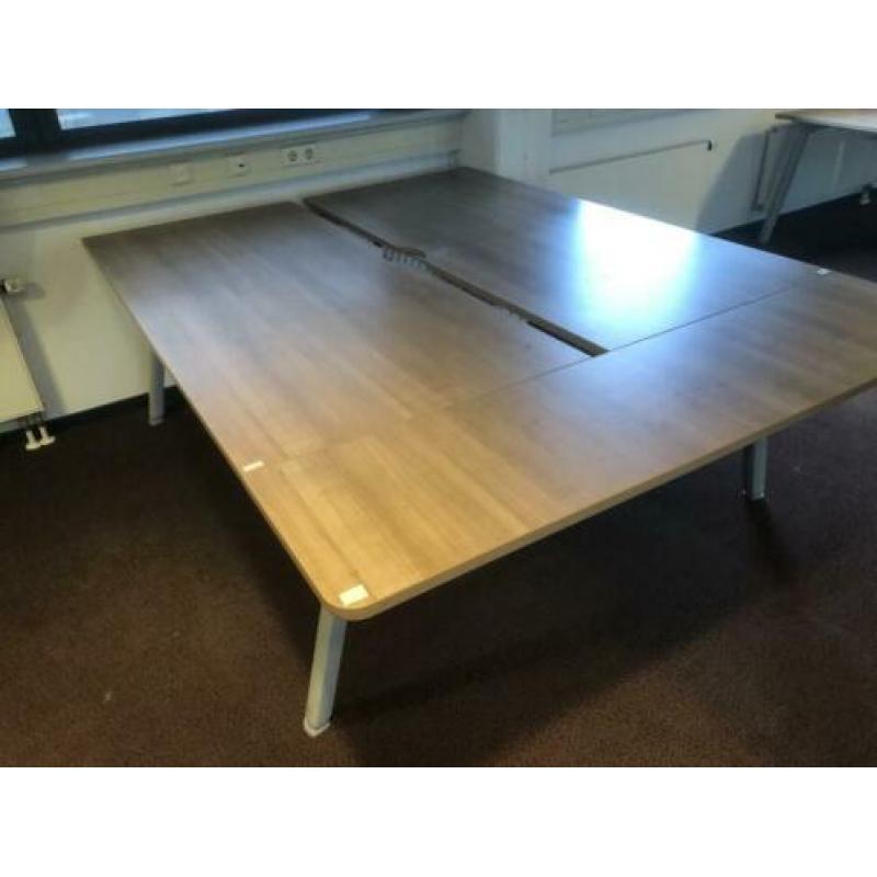 Bureau eiland #15