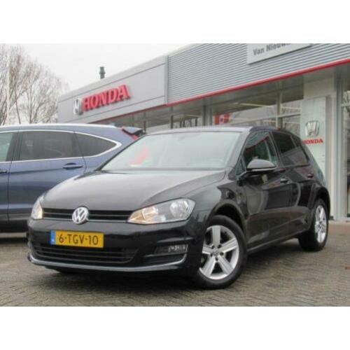 VOLKSWAGEN Golf 1.2 TSI Highline 5D / Navi / Cruise / Clima