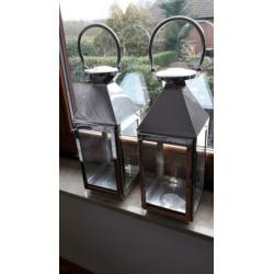2 mooie windlichten rvs