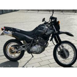 Mooie zwarte XT600E te koop met slechts 24.000 km