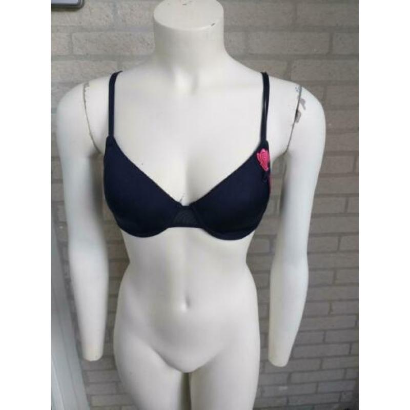 Donkerblauwe BH van Livera maat 75C