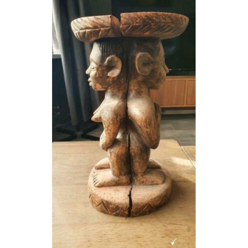 Afrikaans beeldje of bijzet tafeltje