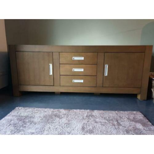 Mooie complete inboedel meubels;dressoir,tv meubel,eettafel