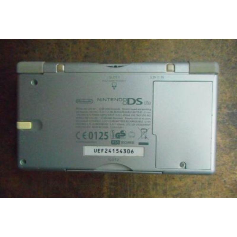 Nintendo DS Lite spelconsole (zie foto's)