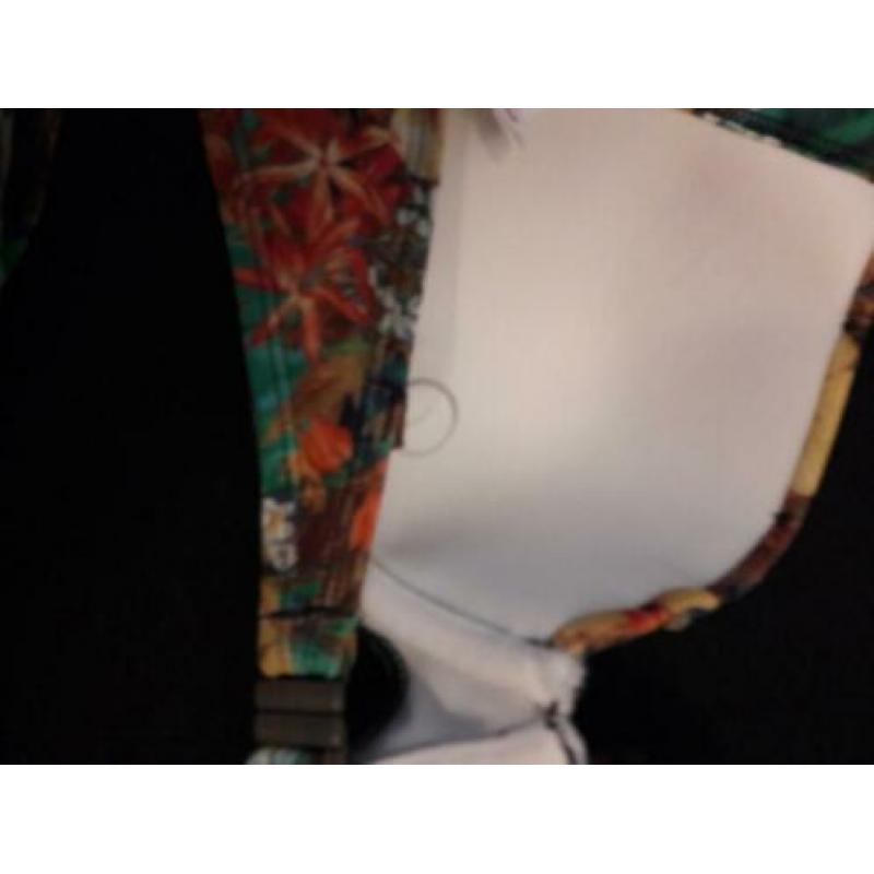 Nieuwe aparte bikini 36 B Op 2 manieren te dragen