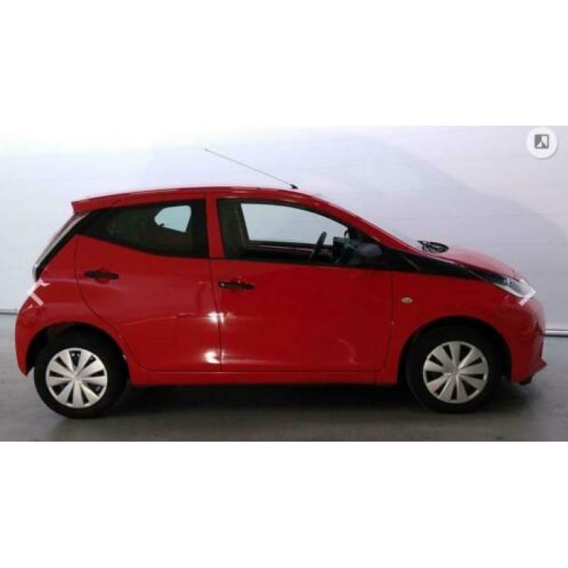 Toyota Aygo 1.0 VVT-i x / *5-DEURS* / AIRBAGS / ABS / LED