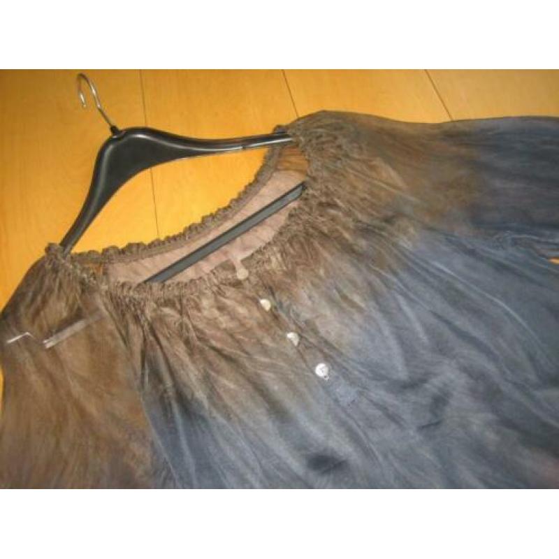 Romantische Italiaanse zijden blouse 40-42-44 SNAZZEYS