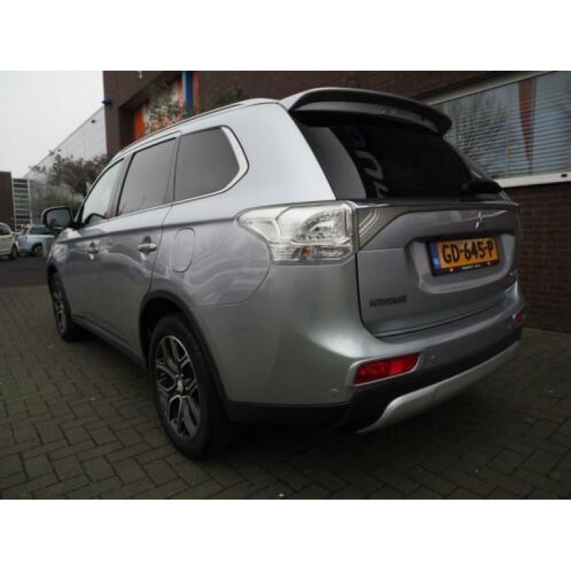 Mitsubishi Outlander 2.0 PHEV Edition X-Line Xenon Navi Clim