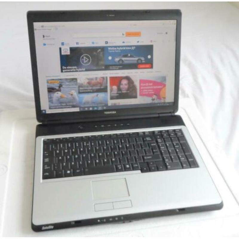 Toshiba Satellite L350 D . Windows 10 Pro ,Office 2013 Pro.
