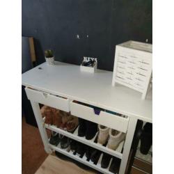 Witte sidetable