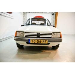 Peugeot 205 XR 1.6