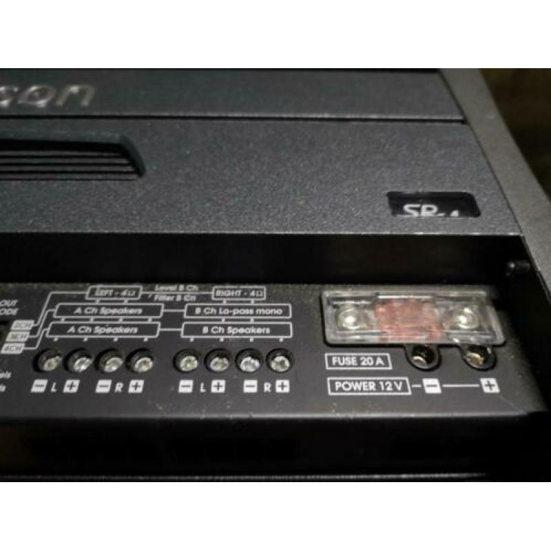 Audison SRx 4.1 360 Watt 4 kanaals versterker.