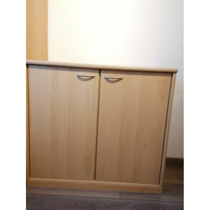 Complete slaapkamer te koop, kledingkast, lage kast en bed
