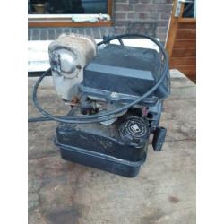 Briggs en stratton 3.5pk benzine motor b&s # frees trilplaat