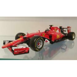 Ferrari F1 SF 15 Bburago Kimi Raikkonen 1:18