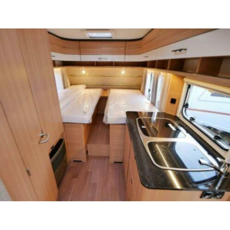 LMC Style 450 E enkele bedden,Mover,Thule