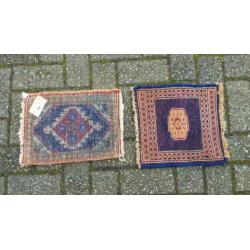 2 kleine Perzische tapijten