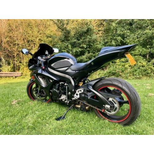 Strakke GSXR 600 met veel extra’s ( k6 k7 2006 2007 gsx r )